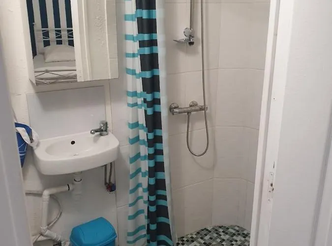 Joli T2 Ambiance Nautique Climatise Et Bien Situe Apartment Marseillan (Herault)
